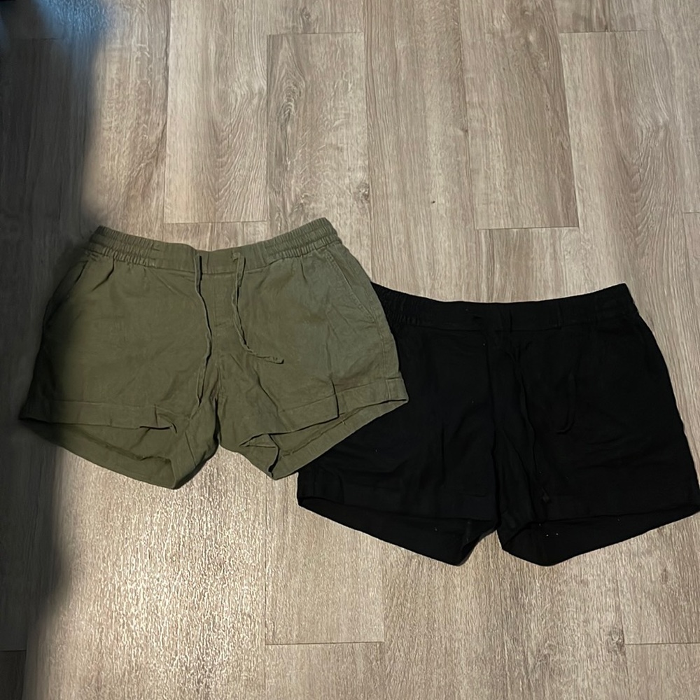 Old Navy Black and Green Linen Shorts